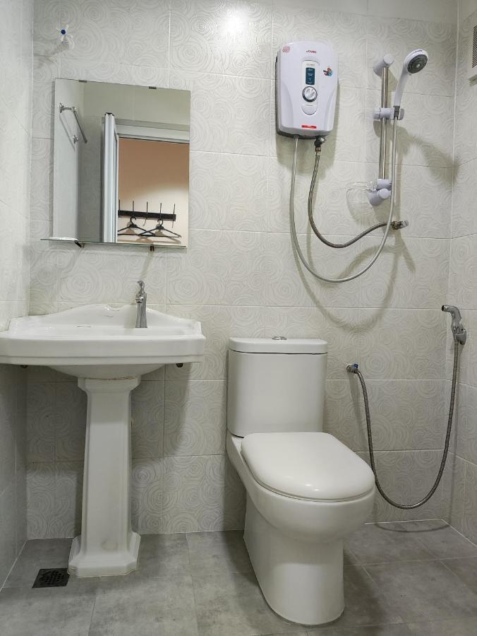 Ar Rayyan Hotel ตานาห์ราตา ภายนอก รูปภาพ